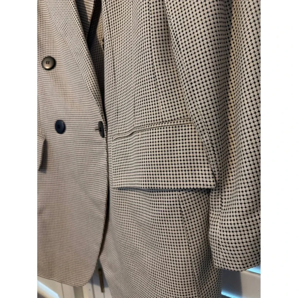 Kasper skirt suit